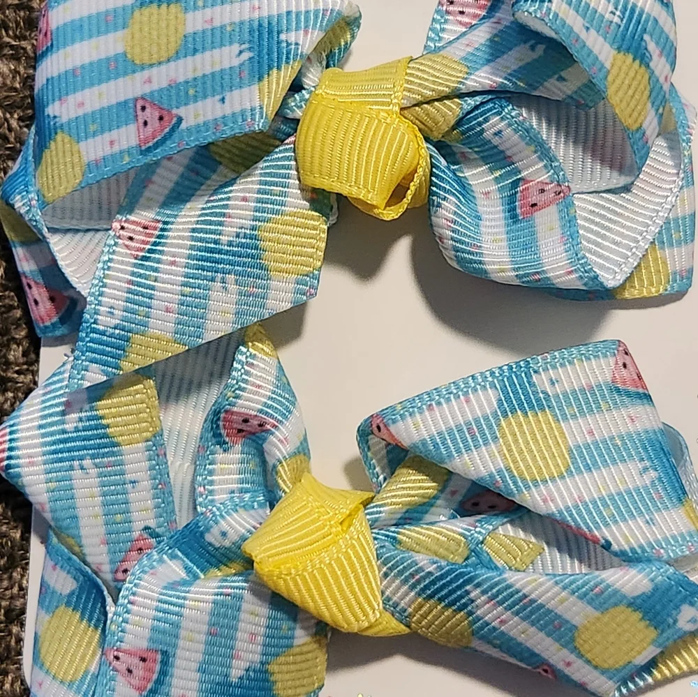 Hair Clips - Picture 2 of 4